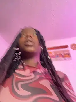 Snapshot of Kennya__ chatting on 12-14-25, 06:56 Kennya online show from 12-14-25, 06:56