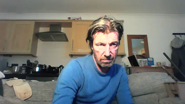 Snapshot of Grower_and_shower chatting on 10-18-25, 09:37 Grower and shower online show from 10-18-25, 09:37