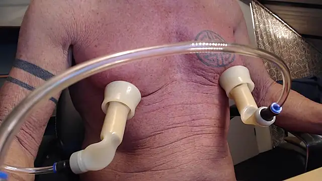 munichrubber online show from 11-24-25, 05:56