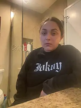 Snapshot of sexy_milfbell chatting on 03-07-25, 06:43 sexy milfbell online show from 03-07-25, 06:43