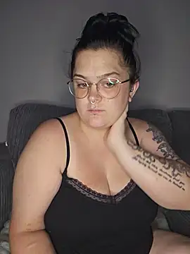 Saucy-Serenity online show from 07-12-26, 10:34