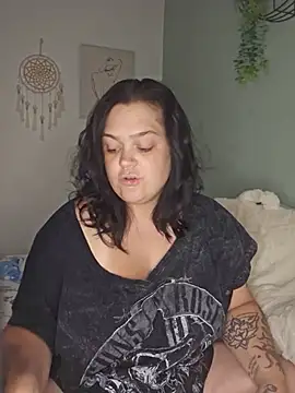 Saucy-Serenity online show from 07-19-26, 06:55