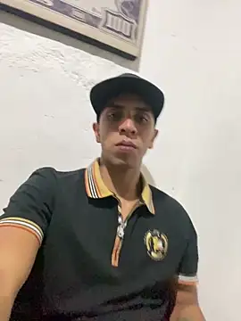 Snapshot of Monkey_uchiha777 chatting on 03-21-25, 12:29 Monkey uchiha777 online show from 03-21-25, 12:29