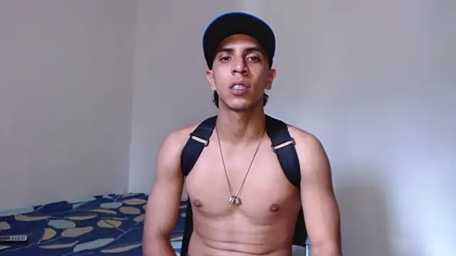 Snapshot of Monkey_uchiha777 chatting on 11-17-25, 04:13 Monkey uchiha777 online show from 11-17-25, 04:13