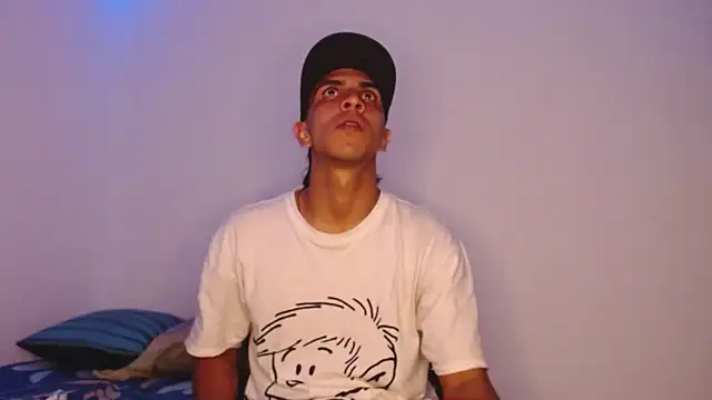 Snapshot of Monkey_uchiha777 chatting on 12-03-25, 12:07 Monkey uchiha777 online show from 12-03-25, 12:07