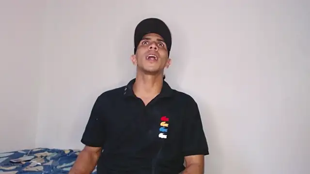 Snapshot of Monkey_uchiha777 chatting on 12-18-25, 10:38 Monkey uchiha777 online show from 12-18-25, 10:38