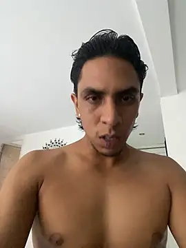 Snapshot of Monkey_uchiha777 chatting on 02-28-26, 10:44 Monkey uchiha777 online show from 02-28-26, 10:44