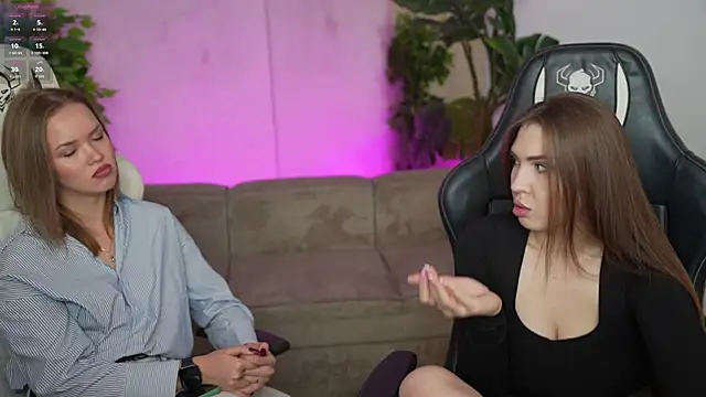 Snapshot of Billie054 chatting on 10-17-25, 10:29 Billie054 online show from 10-17-25, 10:29