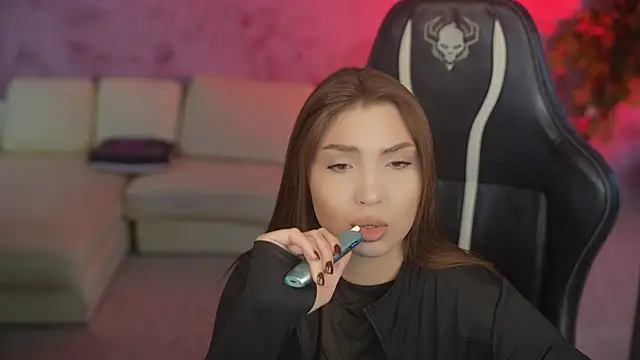 Snapshot of Billie054 chatting on 11-15-25, 06:55 Billie054 online show from 11-15-25, 06:55