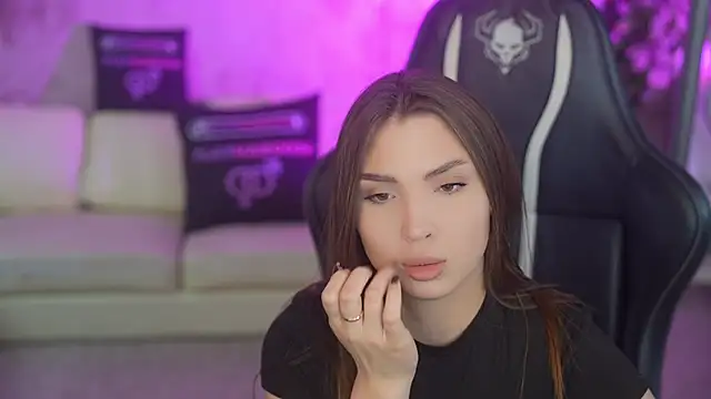 Snapshot of Billie054 chatting on 12-02-25, 07:57 Billie054 online show from 12-02-25, 07:57