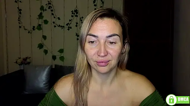 Kiss julli88I online show from 12-02-25, 06:25