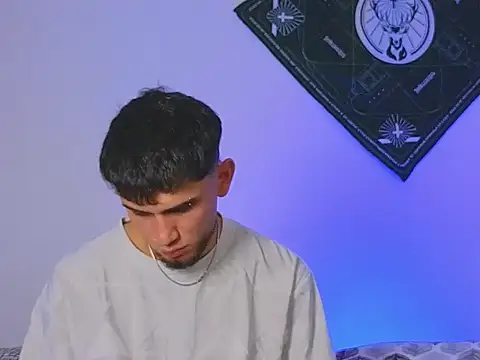 samevansx  online show from 10-23-25, 09:57