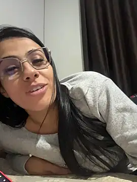 jheicylli online show from 06-14-26, 02:24