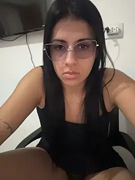 jheicylli online show from 07-23-26, 02:04