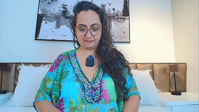 Snapshot of AlessandraLeroy chatting on 05-10-26, 12:10 AlessandraLeroy online show from 05-10-26, 12:10