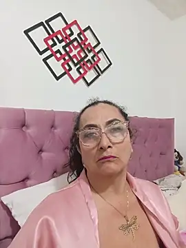 Snapshot of AlessandraLeroy chatting on 05-22-26, 03:02 AlessandraLeroy online show from 05-22-26, 03:02