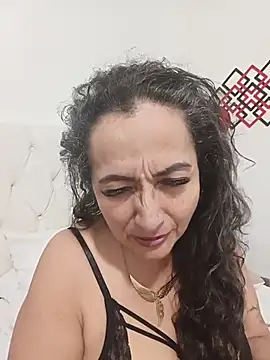 Snapshot of AlessandraLeroy chatting on 07-19-26, 01:31 AlessandraLeroy online show from 07-19-26, 01:31