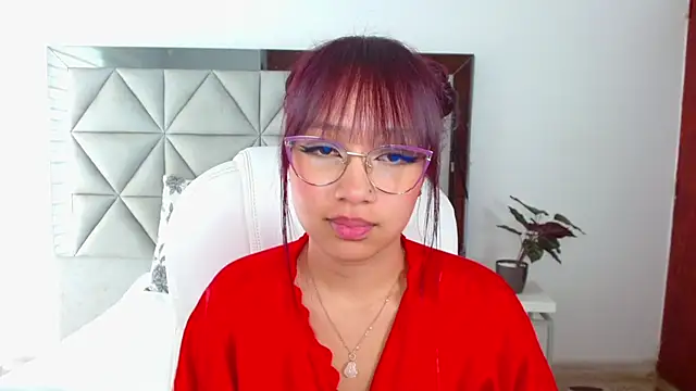 Snapshot of sharon_rosse__ chatting on 03-15-25, 03:37 sharon rosse   online show from 03-15-25, 03:37