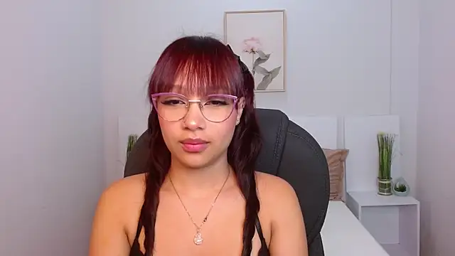 Snapshot of sharon_rosse__ chatting on 03-22-25, 12:04 sharon rosse   online show from 03-22-25, 12:04