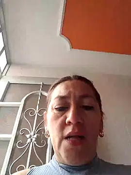 Snapshot of Luna-nevada chatting on 09-22-25, 05:04 Luna-nevada online show from 09-22-25, 05:04