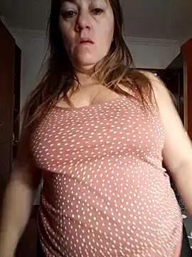 Snapshot of Luna-nevada chatting on 10-08-25, 02:04 Luna-nevada online show from 10-08-25, 02:04