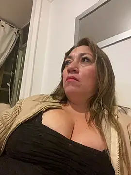 Luna-nevada online show from 01-15-26, 01:10