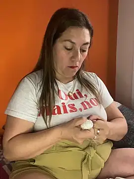 Luna-nevada online show from 02-06-26, 08:23