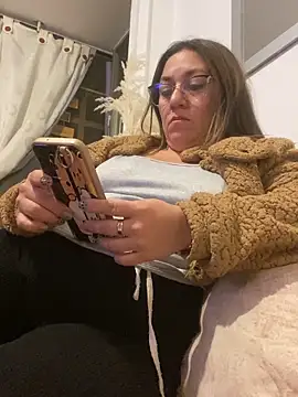 Luna-nevada online show from 04-28-26, 02:27