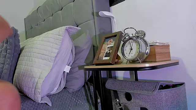 Snapshot of boys_blackandwhite chatting on 09-18-25, 10:56 boys blackandwhite online show from 09-18-25, 10:56