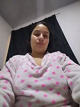 Snapshot of esmeralda_jadees chatting on 05-16-26, 02:27 esmeralda jadees online show from 05-16-26, 02:27