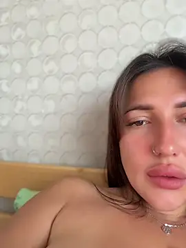 AleksandraRich online show from 06-26-26, 01:10