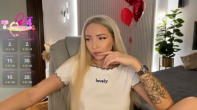 Snapshot of OhMyEmma chatting on 02-18-26, 01:12 OhMyEmma online show from 02-18-26, 01:12