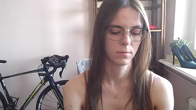 Snapshot of love_megi chatting on 03-03-26, 02:23 love megi online show from 03-03-26, 02:23