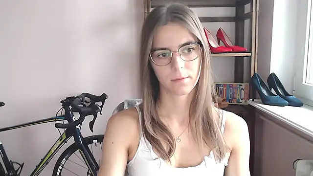 love megi online show from 04-25-26, 06:27