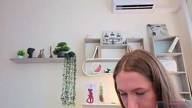 Kira mindnes online show from 07-16-26, 06:08