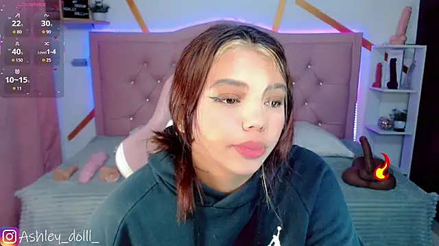 Ashley dolll online show from 10-29-25, 09:05