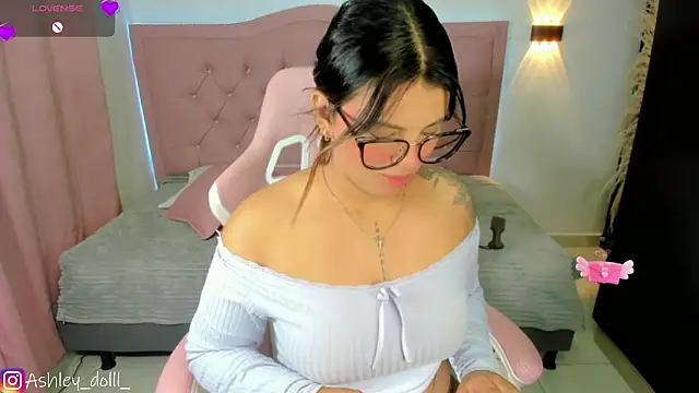 Ashley dolll online show from 06-19-26, 09:18