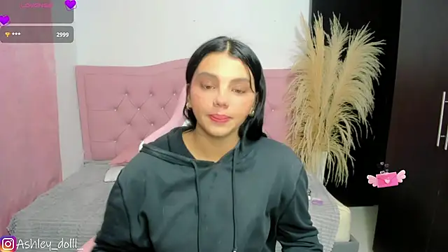 Ashley dolll online show from 07-05-26, 01:01