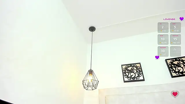 Snapshot of Lola_Blondie chatting on 03-12-25, 11:53 Lola Blondie online show from 03-12-25, 11:53