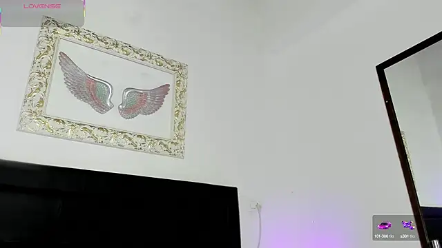 Snapshot of Lola_Blondie chatting on 09-12-25, 12:16 Lola Blondie online show from 09-12-25, 12:16