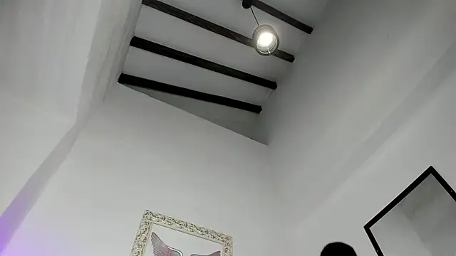 Snapshot of Lola_Blondie chatting on 10-04-25, 12:14 Lola Blondie online show from 10-04-25, 12:14