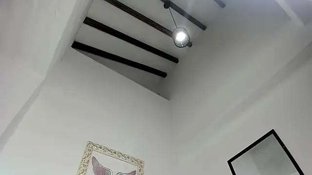 Snapshot of Lola_Blondie chatting on 10-16-25, 12:17 Lola Blondie online show from 10-16-25, 12:17