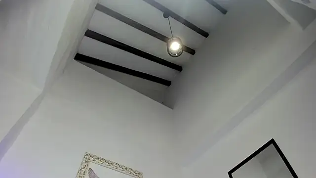 Snapshot of Lola_Blondie chatting on 10-22-25, 12:16 Lola Blondie online show from 10-22-25, 12:16