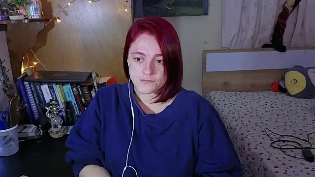 Snapshot of ValkaBlue chatting on 10-11-25, 02:44 ValkaBlue online show from 10-11-25, 02:44