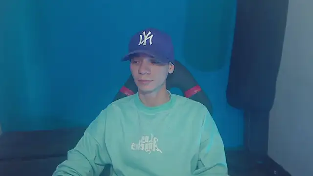 Snapshot of Burperking420_ chatting on 03-12-25, 08:52 Burperking420 online show from 03-12-25, 08:52