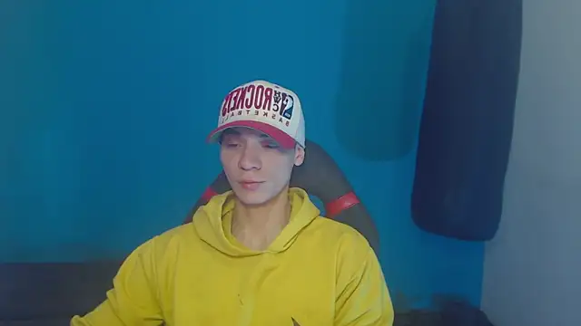 Snapshot of Burperking420_ chatting on 03-20-25, 09:35 Burperking420 online show from 03-20-25, 09:35