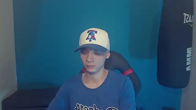 Snapshot of Burperking420_ chatting on 09-10-25, 08:31 Burperking420 online show from 09-10-25, 08:31