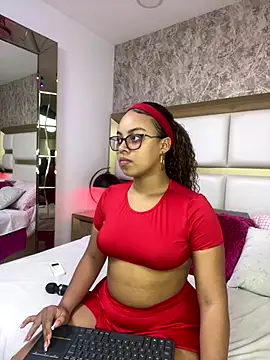 AlesiaCooper online show from 10-02-25, 08:05