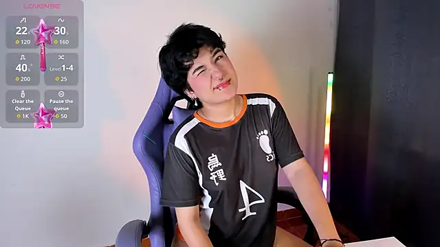 Snapshot of emma_cute7 chatting on 03-15-26, 10:32 emma cute7 online show from 03-15-26, 10:32