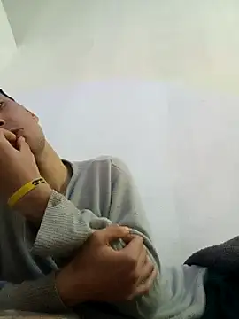 Snapshot of zbidoti chatting on 03-08-25, 11:48 zbidoti online show from 03-08-25, 11:48